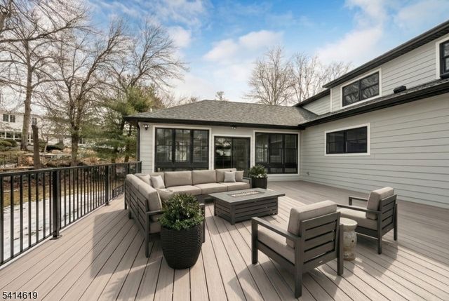 547 Highland Ave, Ridgewood Village, NJ 07450