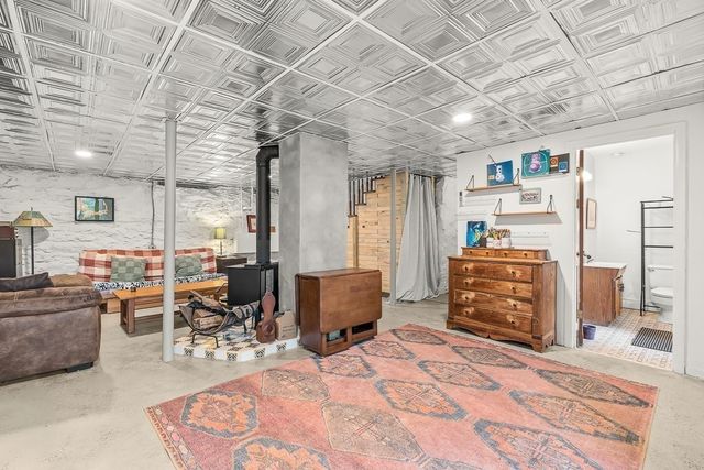 103 Newtonville Avenue, Newton, MA 02458