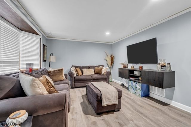 63 Daniel St, Carteret Boro, NJ 07008