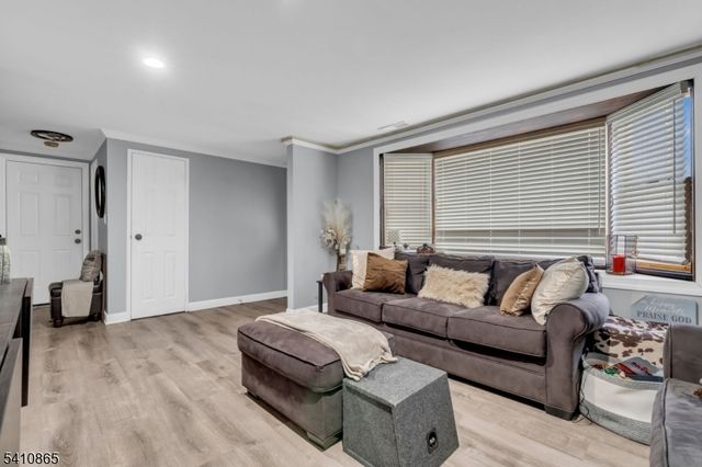 63 Daniel St, Carteret Boro, NJ 07008