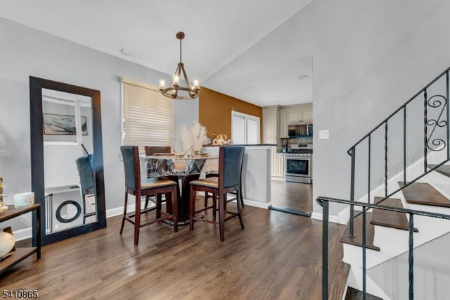 63 Daniel St, Carteret Boro, NJ 07008