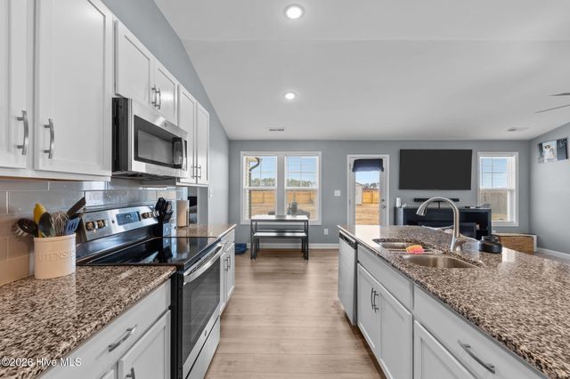 522 Carolina Church Road, Saint Pauls, NC 28384