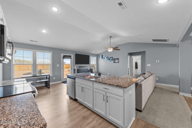 522 Carolina Church Road, Saint Pauls, NC 28384