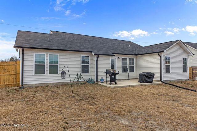 522 Carolina Church Road, Saint Pauls, NC 28384