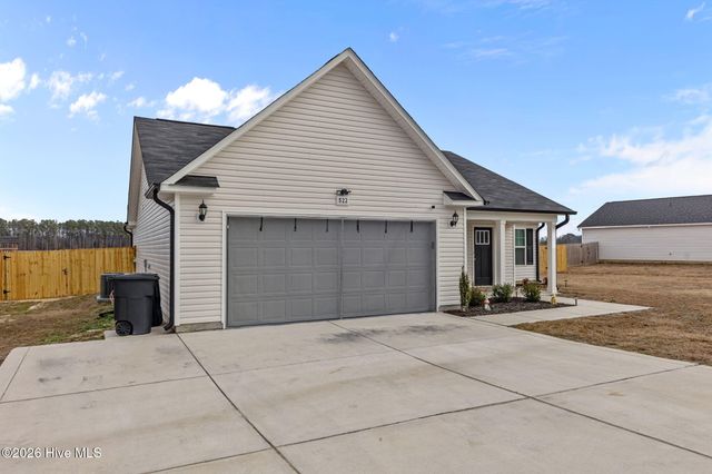 522 Carolina Church Road, Saint Pauls, NC 28384