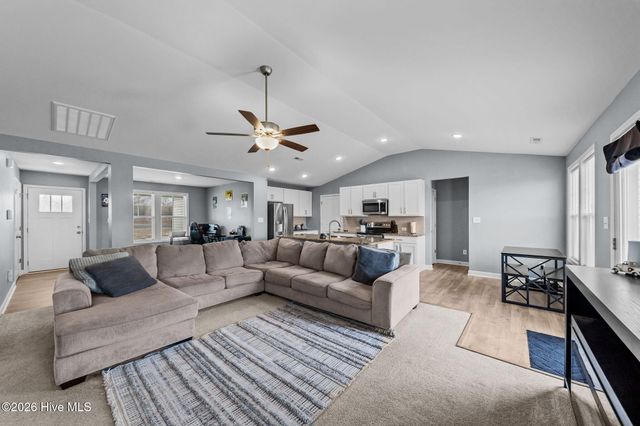 522 Carolina Church Road, Saint Pauls, NC 28384