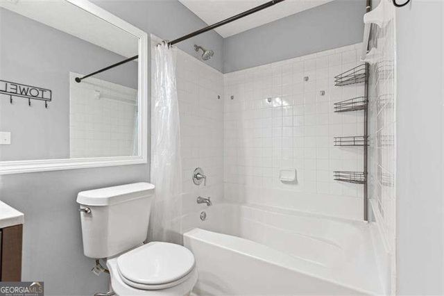 4483 Thorngate Lane, Acworth, GA 30101