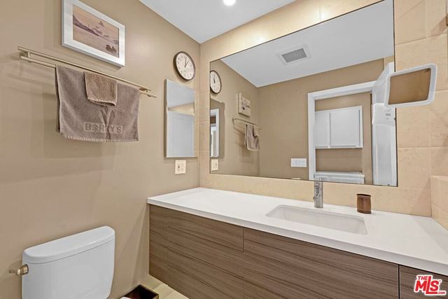 5100 Via Dolce 208, Marina Del Rey, CA 90292