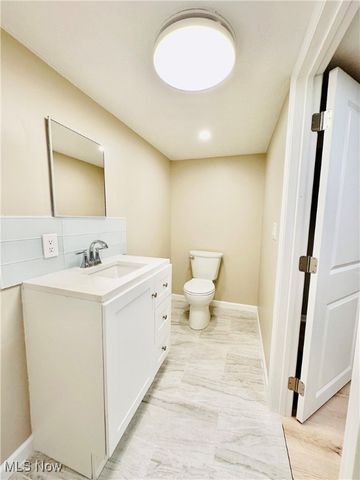 290 E 216th Street, Euclid, OH 44123