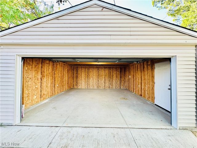 290 E 216th Street, Euclid, OH 44123