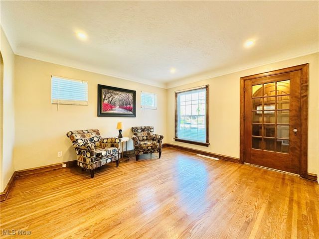 290 E 216th Street, Euclid, OH 44123