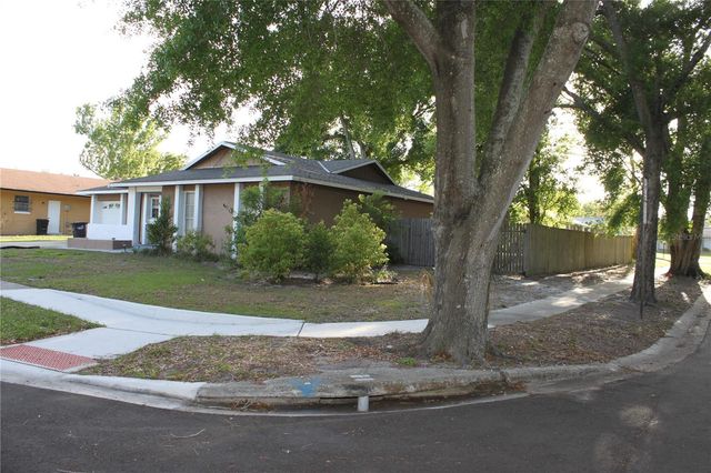 812 GULLBERRY LANE, Altamonte Springs, FL 32714