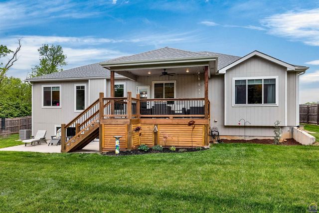 2218 SE Saturn DR, Topeka, KS 66605