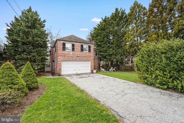 212 SAINT DUNSTANS RD, Baltimore, MD 21212