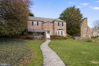 212 SAINT DUNSTANS RD, Baltimore, MD 21212