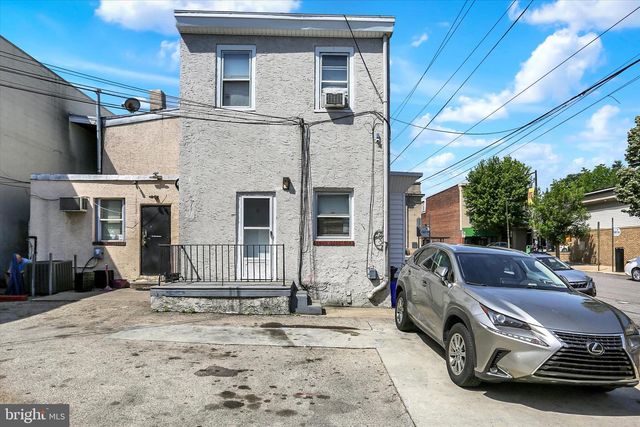 6121 RIDGE AVE, Philadelphia, PA 19128