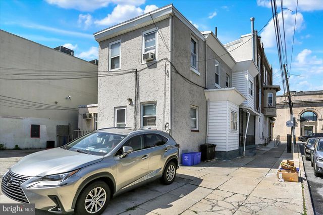 6121 RIDGE AVE, Philadelphia, PA 19128