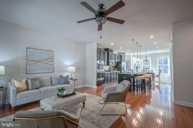 22308 SEABRING TER, Ashburn, VA 20148