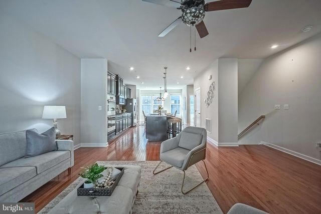 22308 SEABRING TER, Ashburn, VA 20148