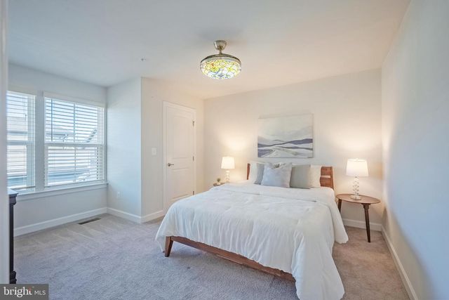 22308 SEABRING TER, Ashburn, VA 20148
