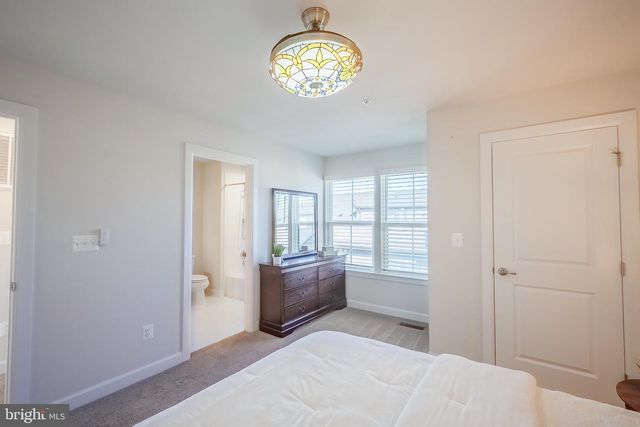 22308 SEABRING TER, Ashburn, VA 20148