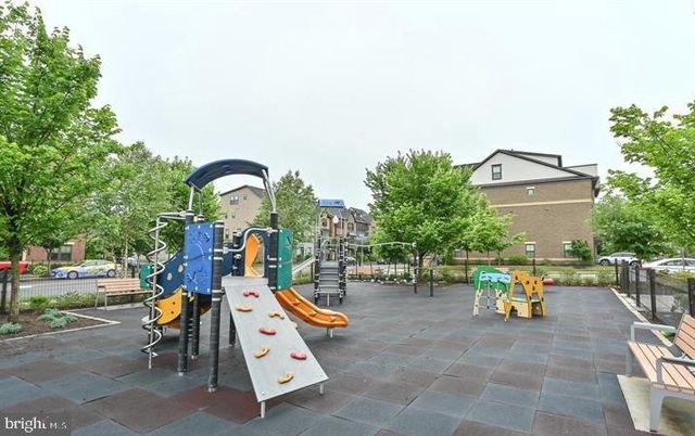 22308 SEABRING TER, Ashburn, VA 20148