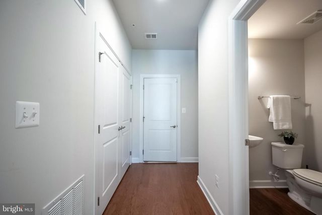 22308 SEABRING TER, Ashburn, VA 20148