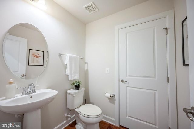 22308 SEABRING TER, Ashburn, VA 20148