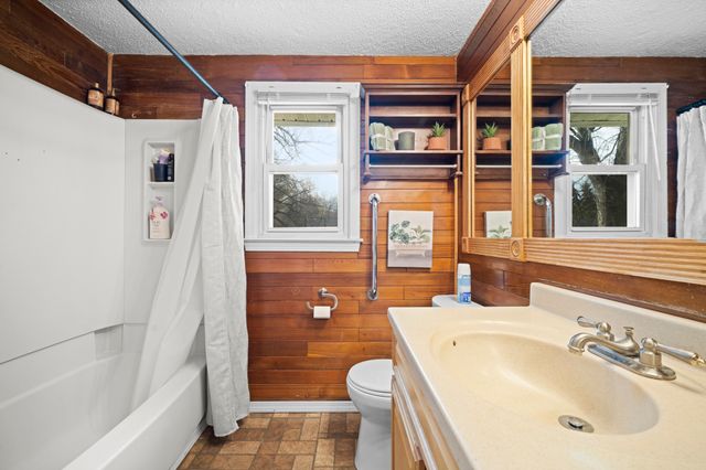 96 Rockledge Drive, Meriden, CT 06450