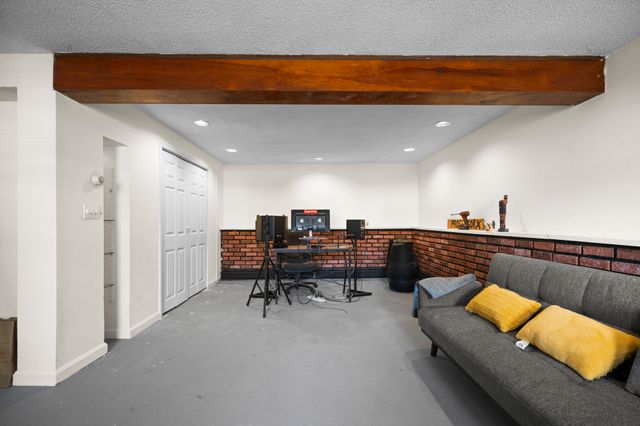 96 Rockledge Drive, Meriden, CT 06450