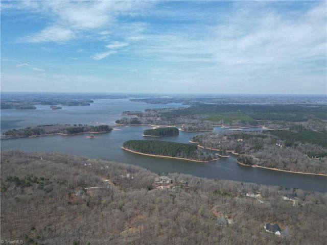 367 Rocky Cove Lane, Denton, NC 27239