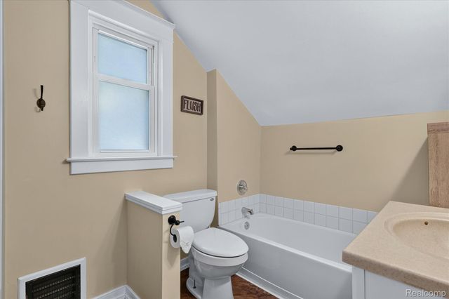 398 Howard Avenue, Grand Haven, MI 49417