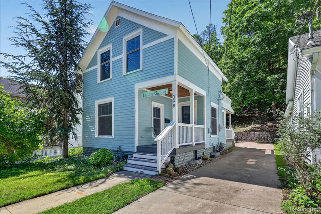 398 Howard Avenue, Grand Haven, MI 49417