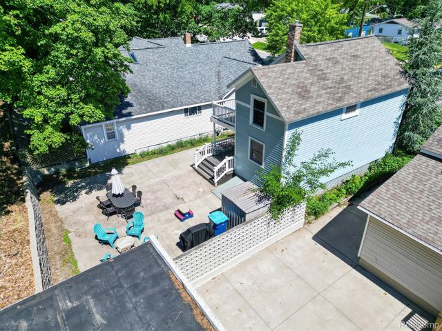 398 Howard Avenue, Grand Haven, MI 49417