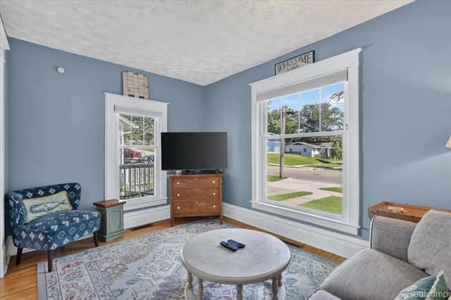 398 Howard Avenue, Grand Haven, MI 49417