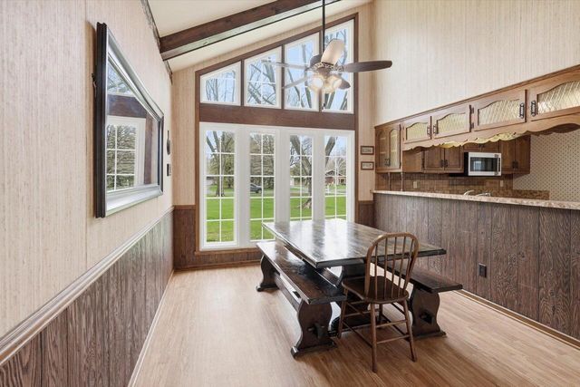 2009 Deerfield DRIVE, Saukville, WI 53080