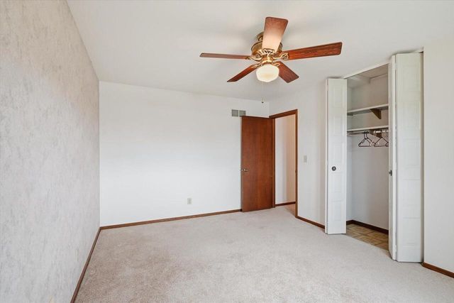2009 Deerfield DRIVE, Saukville, WI 53080