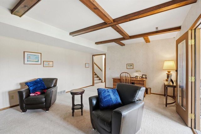 2009 Deerfield DRIVE, Saukville, WI 53080