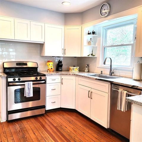 8605 East, Lakeside, MI 49116