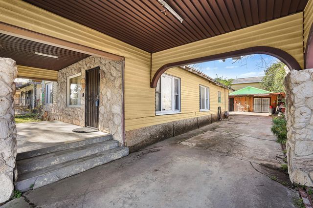 7018 Canal Street, Houston, TX 77011