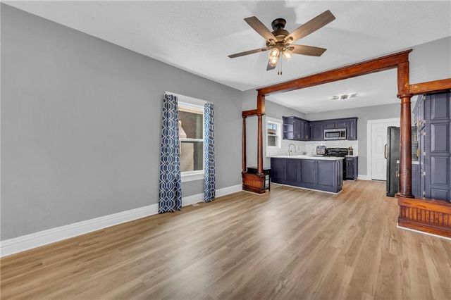 1505 W 39TH Avenue, Kansas City, KS 66103