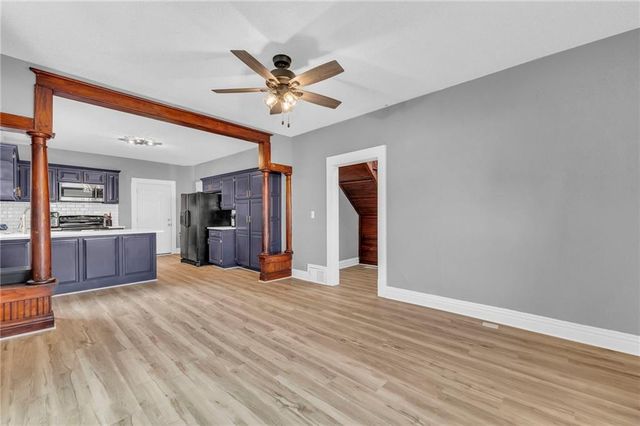 1505 W 39TH Avenue, Kansas City, KS 66103