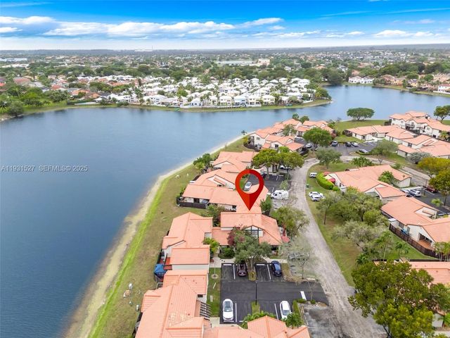 4859 SW 152nd Ct 40C, Miami, FL 33185