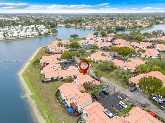 4859 SW 152nd Ct 40C, Miami, FL 33185