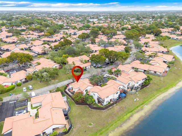 4859 SW 152nd Ct 40C, Miami, FL 33185