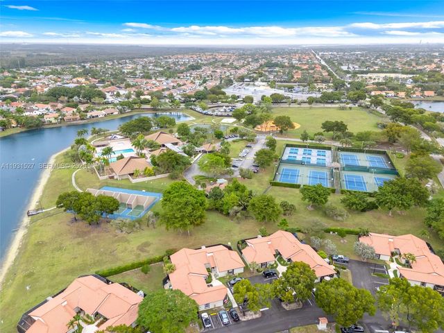 4859 SW 152nd Ct 40C, Miami, FL 33185