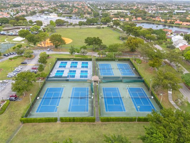 4859 SW 152nd Ct 40C, Miami, FL 33185