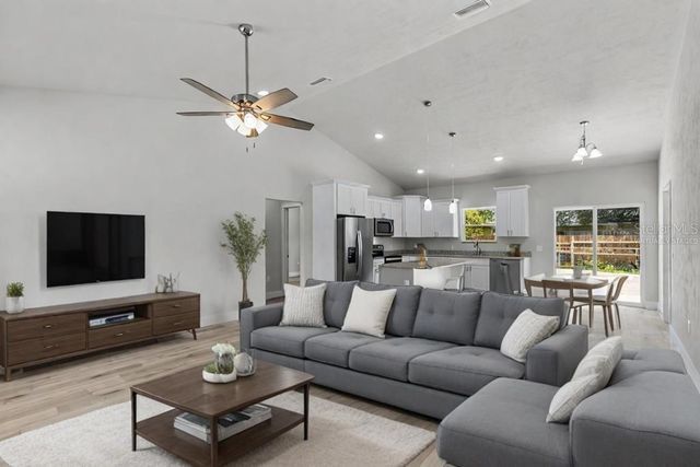 1115 RICKS STREET, Bell, FL 32619