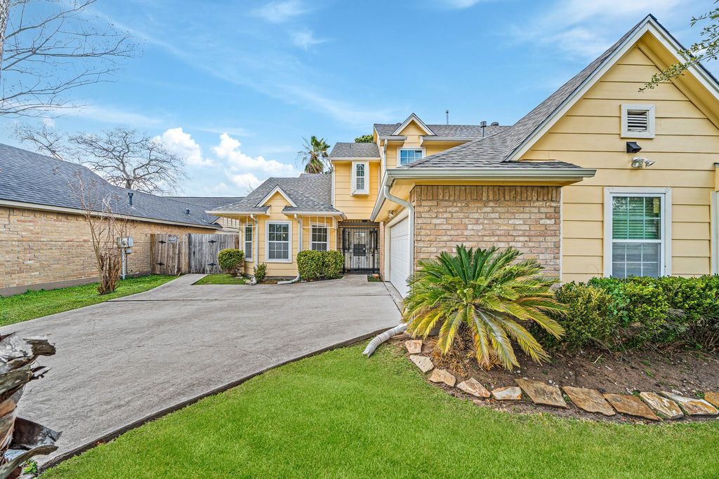 11510 Pagoda Drive, Houston, TX 77477