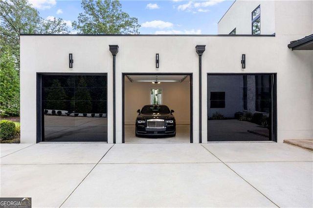 1105 Moores Mill Road NW, Atlanta, GA 30327